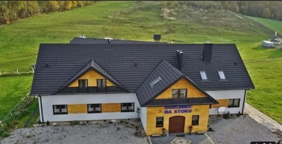 Gosciniec Na Stoku Pokoje 2,3,4 Osobowe, Cisza, Spokoj, Widok Na Stok Narciarski, Lasy, Laki Bobliwo Exterior foto